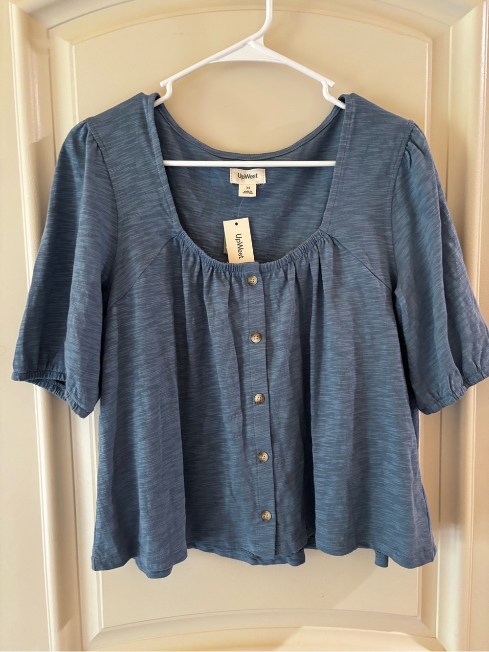NWT UpWest Blue Scoop-Neck Button Front Women’s Top Size Medium